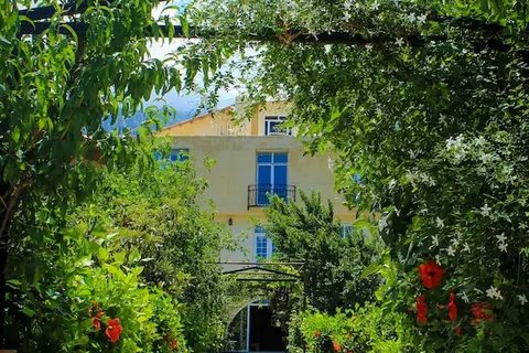 Lapida Hotel in Lapta — foto 8