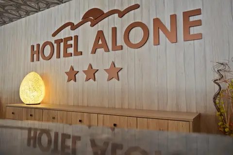 Alone in Benidorm — foto 18