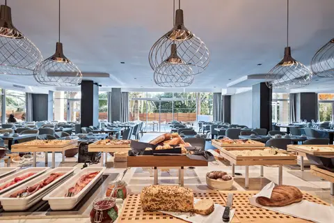 Hotel Ami Budva Petrovac in Petrovac na Moru — foto 3