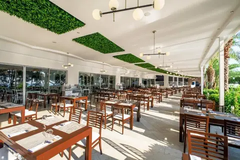 Utopia Beach Club in Alanya — foto 8