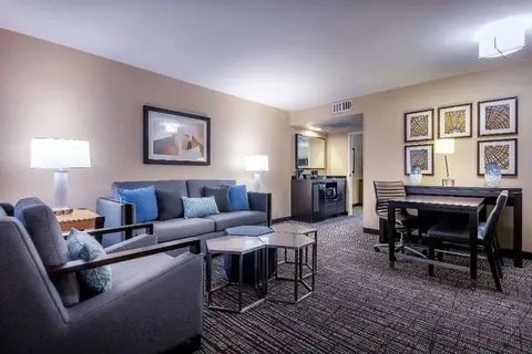 Embassy Suites by Hilton Los Angeles Internat in Los Angeles — foto 15
