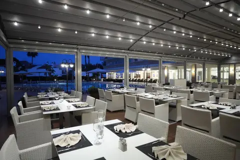 La Pérgola Aparthotel in Calvià — foto 17