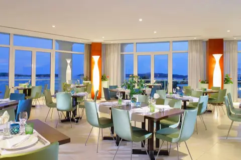 Amfora Hvar Grand Beach Resort in Hvar — foto 10