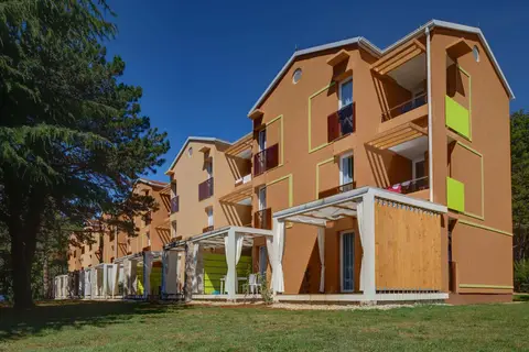 Apartments Amfora Plava Laguna in Bašanija — foto 20