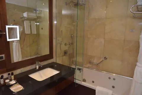 Crowne Plaza Harbiye in İstanbul — foto 18