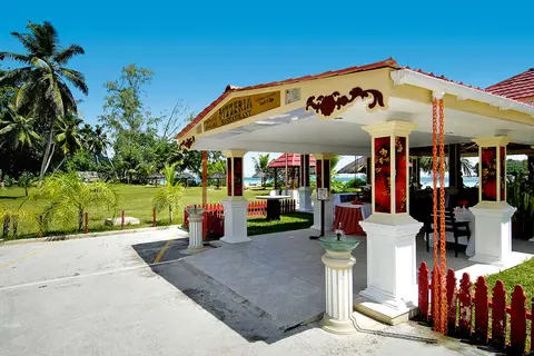 Berjaya Praslin Resort in Baie Sainte Anne Praslin — foto 2