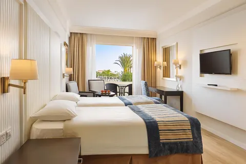 Hotel Olympic Lagoon Resort in Ayia Napa — foto 2