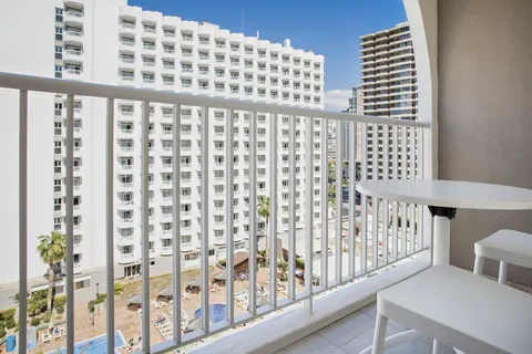 Sol Pelicanos Ocas in Benidorm — foto 15