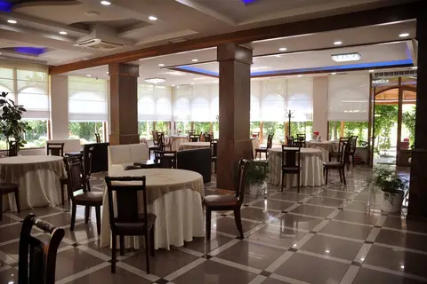Buna Park Hotel in Shkodra — foto 4