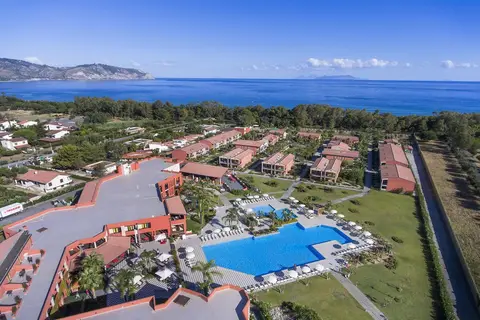 VOI Baia di Tindari Resort in Furnari — foto 2