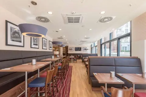 Hampton by Hilton Hamburg City Centre in Hamburg — foto 8