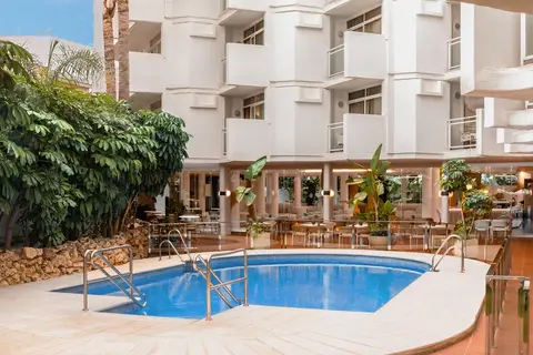 Hotel AluaSun Lago Rojo in Torremolinos