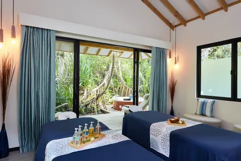 NH Collection Maldives Havodda Resort in Gaaf Dhaal Atoll Education Centre, foto 19
