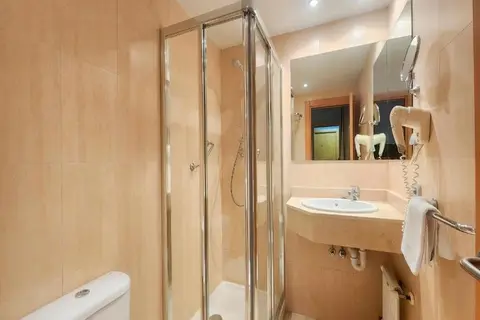 Hotel Faranda Express Alisas Santander in Santander — foto 9