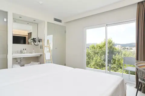 Hotel Invisa Es Pla in Sant Antoni de Portmany — foto 21