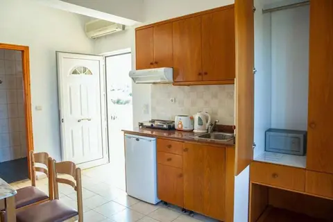Danelis Studios & Appartementen in Δημοτική Ενότητα Μαλίων — foto 17