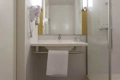 ibis Coimbra Centro in Coimbra — foto 10