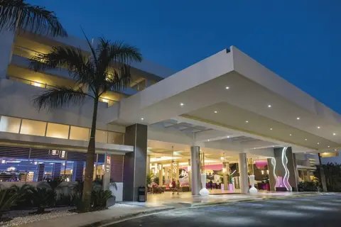 Hotel Riu Republica in Salvaleón de Higüey — foto 24