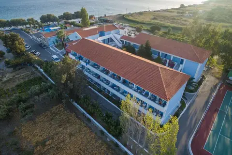 Zefiros Beach Hotel in Μυκάλη — foto 15