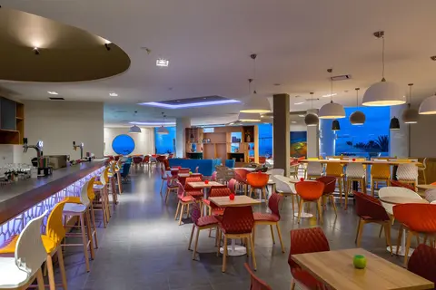 Leonardo Laura Beach & Splash Resort in Paphos — foto 10