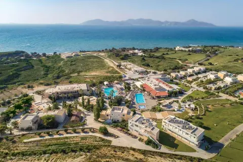 Kouros Palace in Αντιμάχεια — foto 14