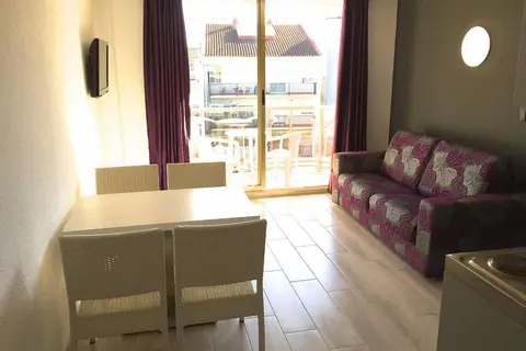 Miami Park Aparthotel in Calella — foto 20