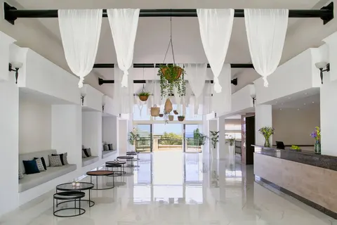 Louis Paphos Breeze foto 6