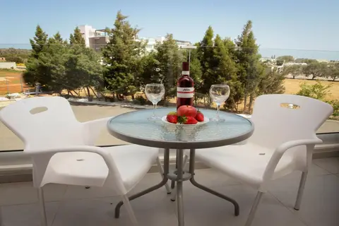 Bellini Hotel in Ayia Napa — foto 17