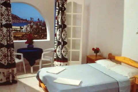 Marcos Beach Hotel in Μυλοπότας — foto 9