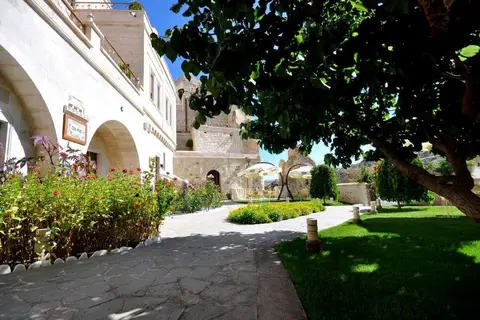 Tafoni Houses Cave Hotel in Ürgüp — foto 11