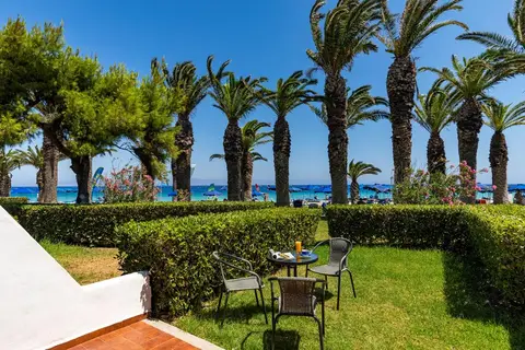 Hotel Blue Horizon Beach Resort in Ιαλυσός — foto 8