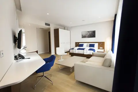 Hotel TQ Plaza in Budva — foto 9
