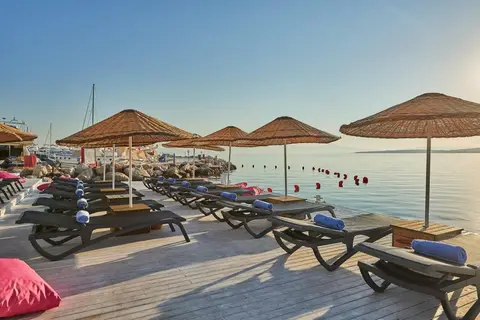 Altin Yunus Resort & Thermal Hotel in Çeşme — foto 2