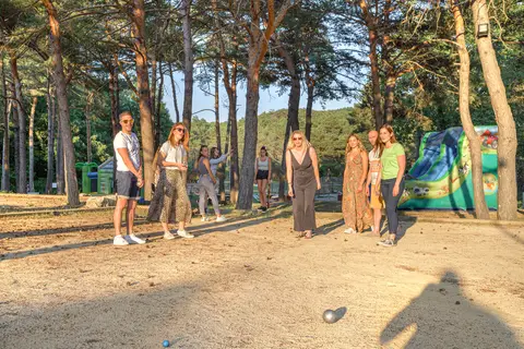 Camping La Farigoulette in Saint-Laurent-du-Verdon — foto 17