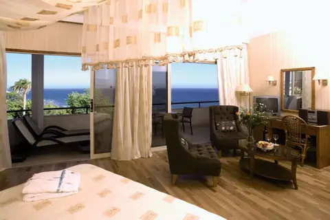 TUI Blue Atlantica Bay in Agios Tychonos — foto 16
