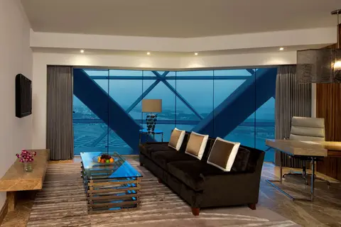 Andaz Capital Gate Abu Dhabi in Abu Dhabi — foto 11