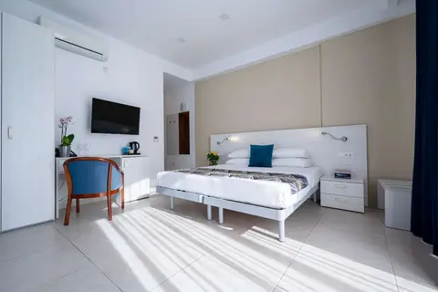 Gillieru Harbour Hotel in St Paul’s Bay — foto 3
