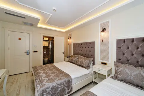 Zeynep Sultan in Fatih — foto 8
