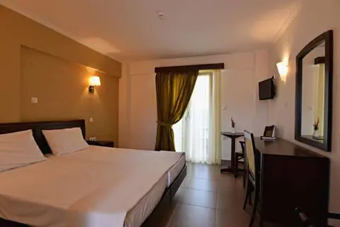 Ammos Bay Hotel in Αμμουδιά — foto 19