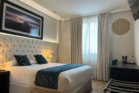 Hotel Suites Feria in Madrid — foto 13