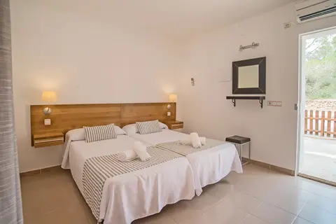 Bungalows Es Pins in Formentera — foto 10