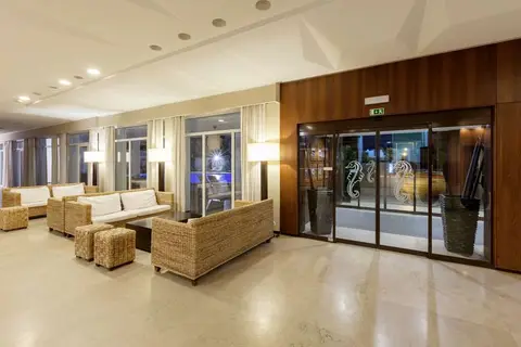 Hotel Praia Mar Carcavelos in Carcavelos — foto 17