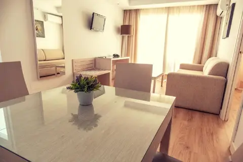 Aparthotel Puerto Azul in Marbella — foto 11