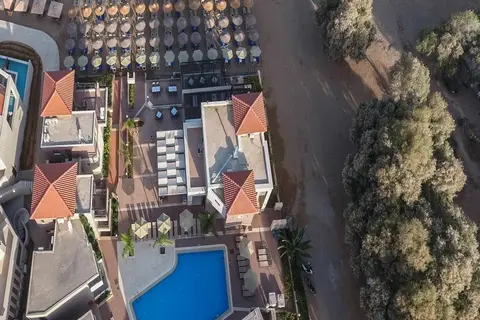 Golden Bay Suites in Okeanis Golden Resort, foto 2