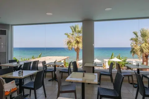 Belussi Beach Hotel & Suites in Kypseli, foto 19