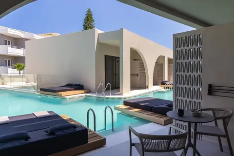 Dore suites in Agia Marina — foto 22