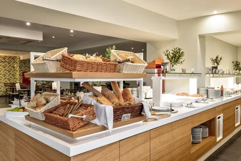 White Olive Premium Laganas in Laganas Municipal Unit — foto 6