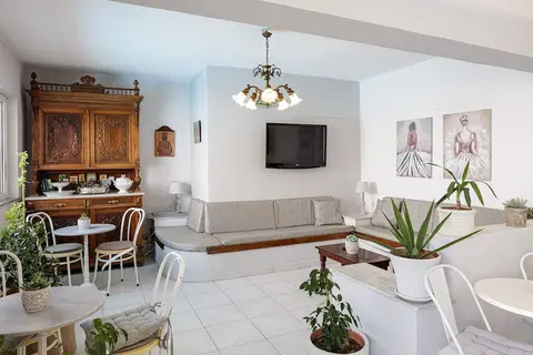 Kasteli Studios & Apartments in Panormos — foto 24