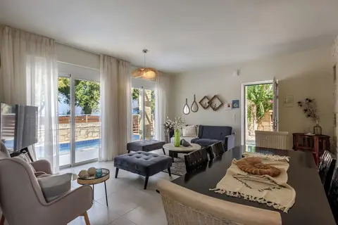 Azure Beach Sea Front Villas in Nopigia — foto 28