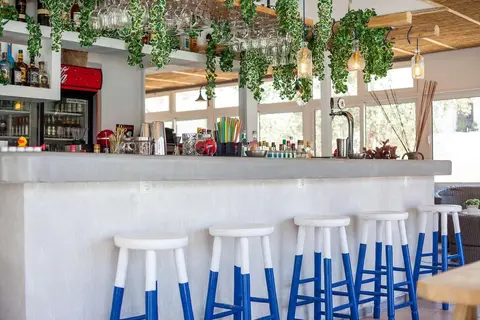 Tinas Plus Hotel in Φαληράκι — foto 10